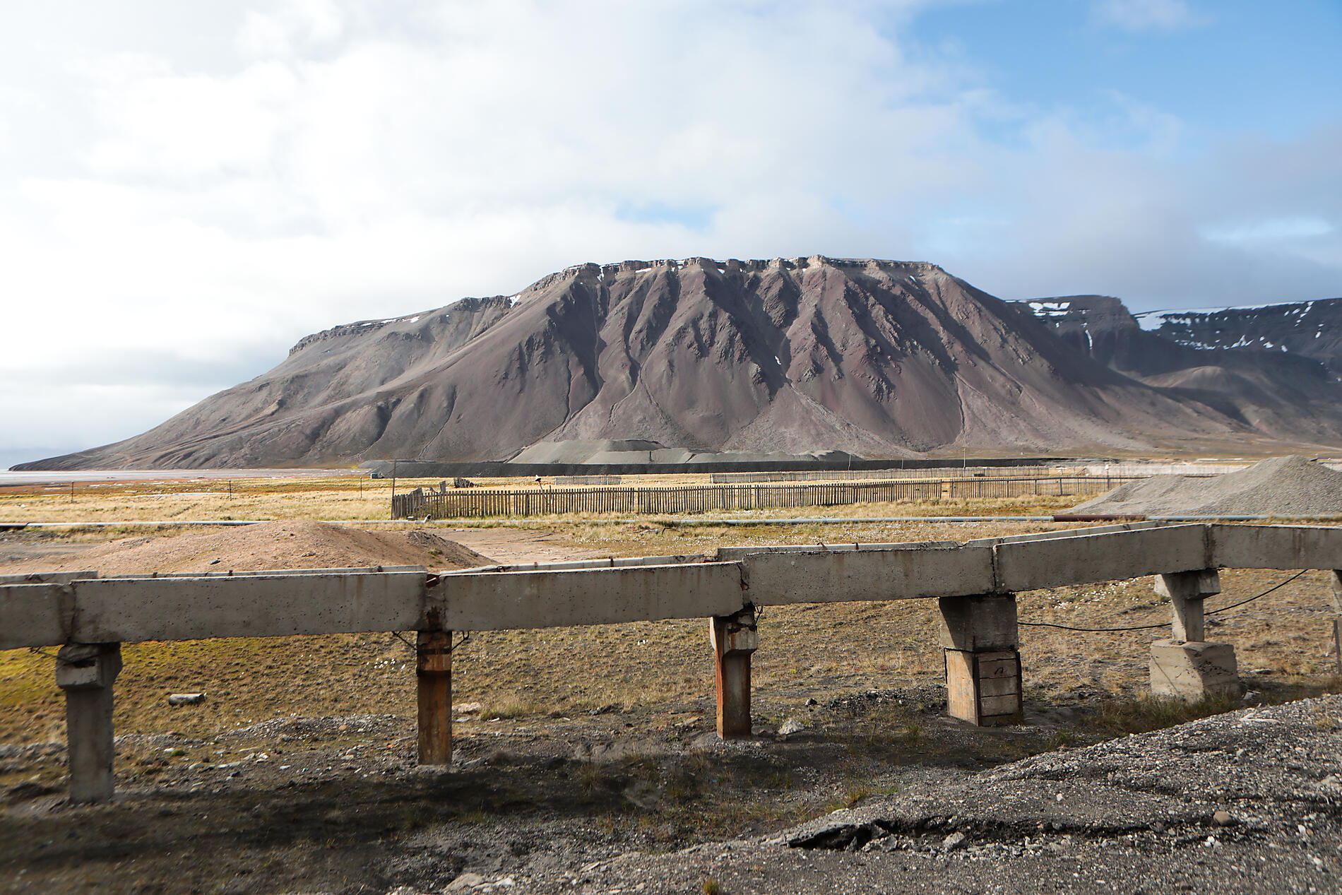 n°-2514_B160718_NY-ALESUND-et-PYRAMIDEN©StudioPONANT-MargotSib.jpg