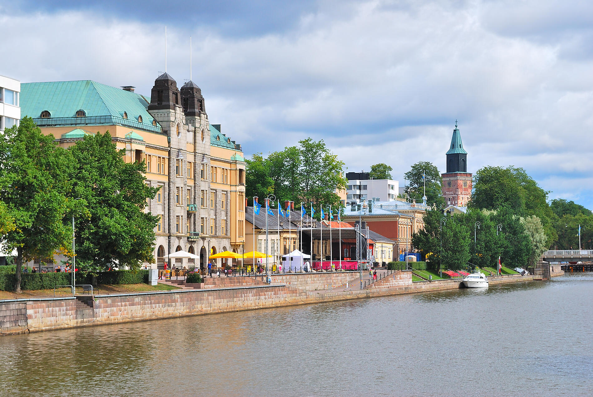 iStock-478080859.jpg