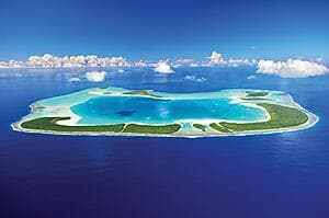Vol panoramique et leçon de pilotage : Moorea et Tetiaora (60 minutes de vol)*