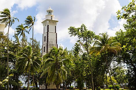 À LA DÉCOUVERTE DE PAPEETE ET DÉTENTE