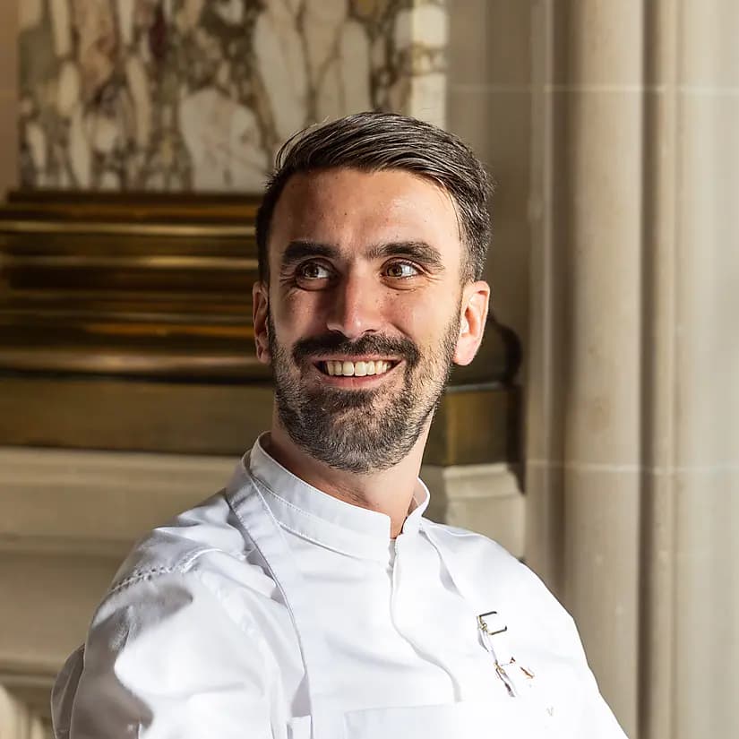 restaurant-le-meurice-alain-ducasse-amaury-bouhours-by-maki-manoukian.jpg