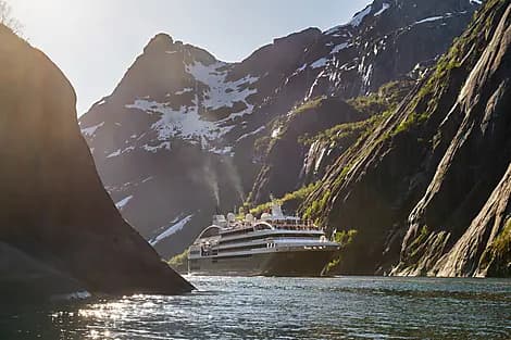 6 Juin 27 - Navigation dans Trollfjorden