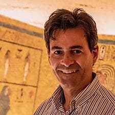 adam luxor 22 portrait 24 mars 2025.jpg