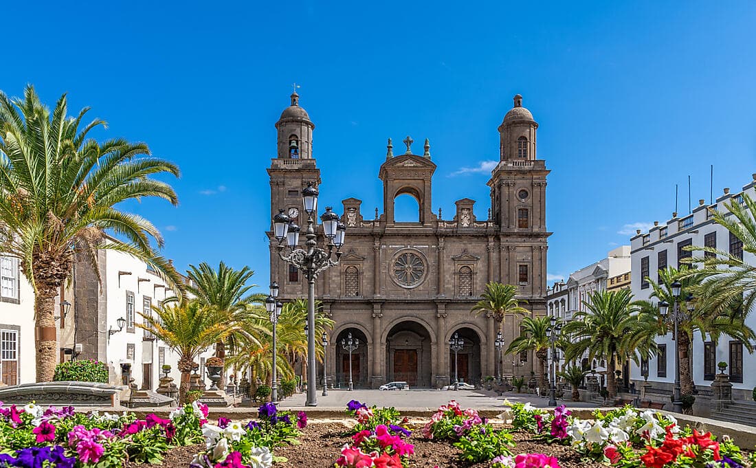 DÉCOUVERTE DE LAS PALMAS À PIED  ET DÉGUSTATION DE VIN (1 NUIT)