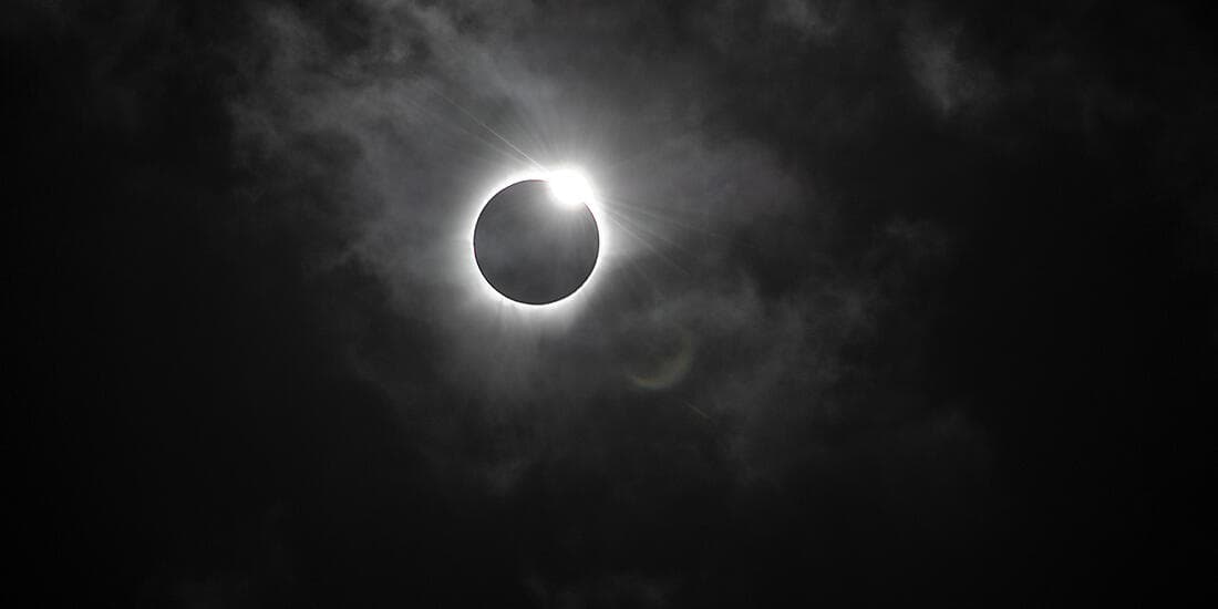 Éclipse solaire totale de l'Islande à l'Irlande
