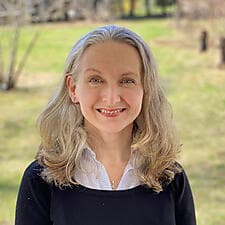 EE010626 SJP Hafnarfjordur-Hafnarfjordur Alexia Smith Photo 250512.jpg