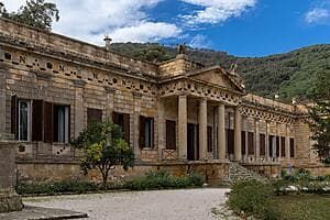 Villa San Martino, Porto Azzurro et domaine viticole