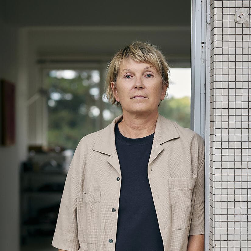 crop_Edith Dekyndt_Portrait 2025_©Barth Decobecq_1.jpg