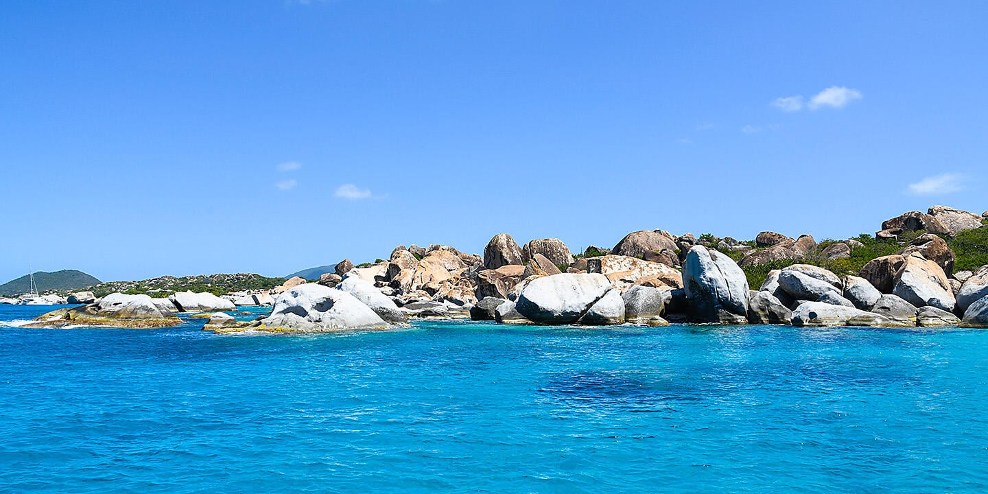 Rêverie sous voiles au cœur des petites Antilles Rêverie sous voiles au cœur des petites Antilles