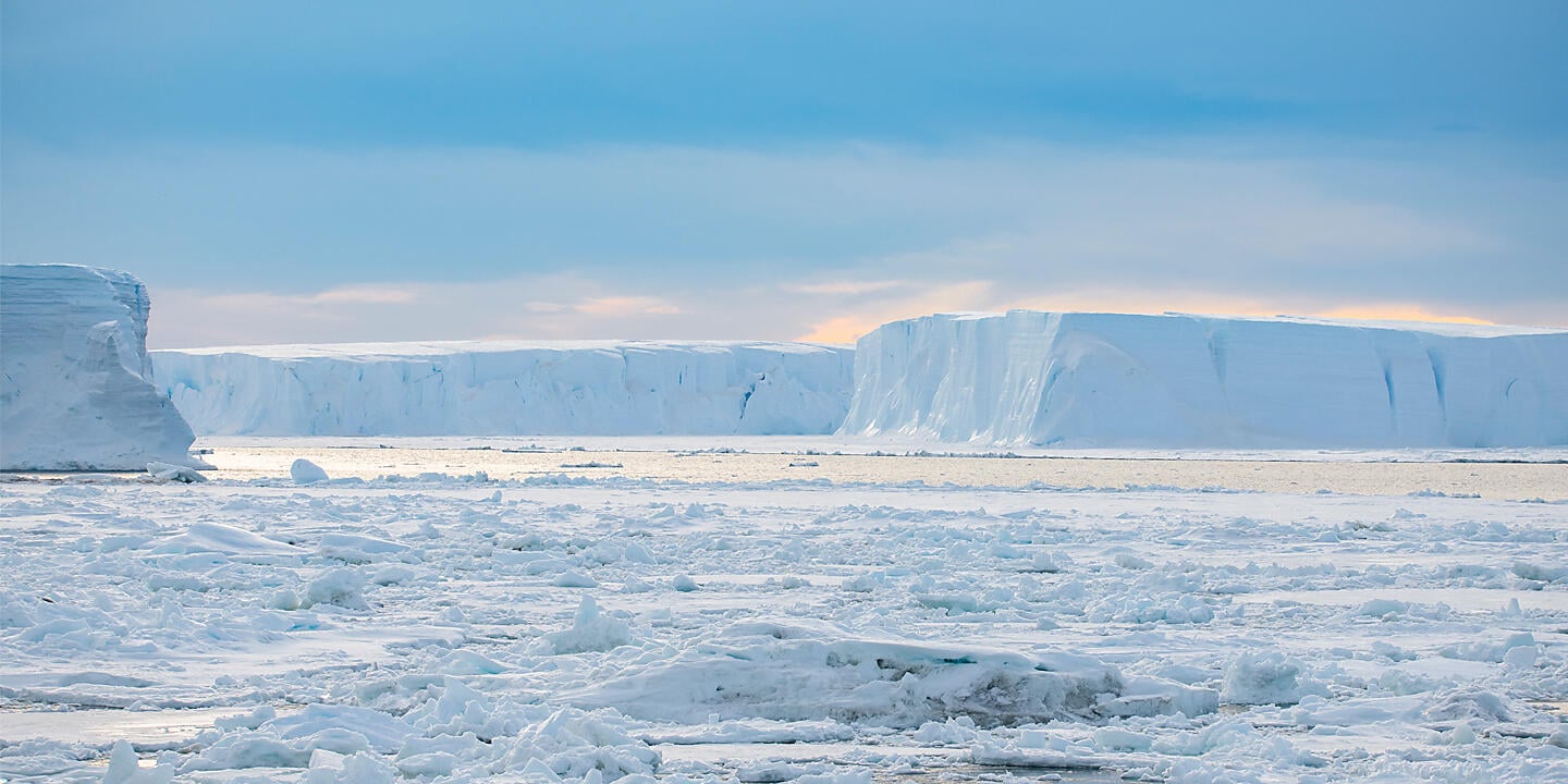 Mer de Weddell et plateformes de glace de Larsen