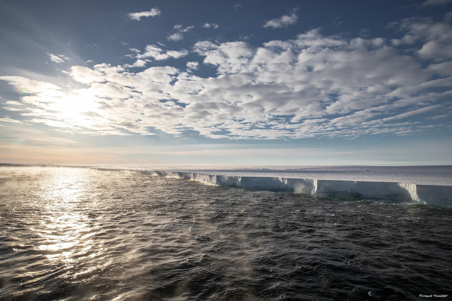 Entre deux continents, terres inexplorées occidentales d'Antarctique