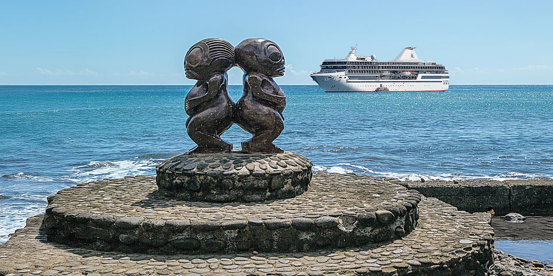Marquises, Tuamotu et îles de la Société